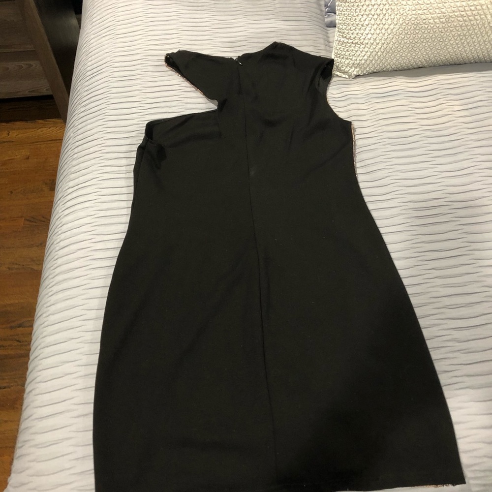 One shoulder black and gold dress - Picture 2 of 3